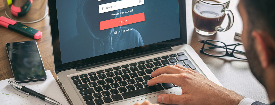 Wachtwoorden diverse online diensten op straat