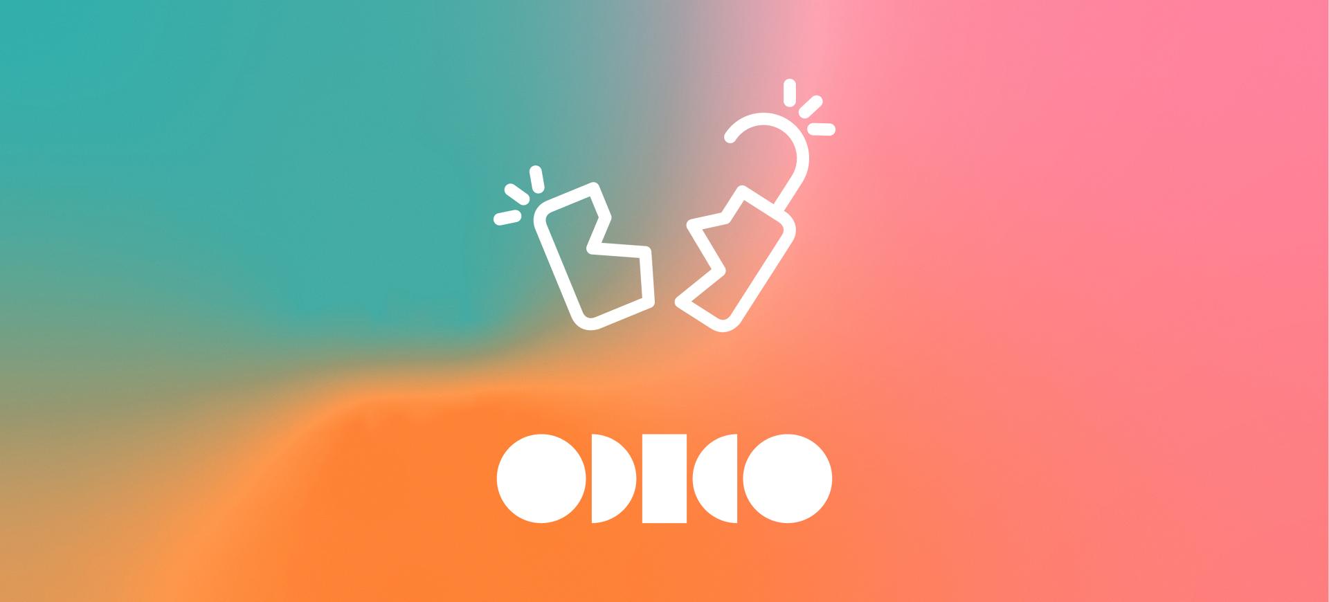 Wit icoon van een gebroken hangslot op een kleurrijke verloopachtergrond in groen, oranje en roze, met het Odido-logo onderaan in witte letters.